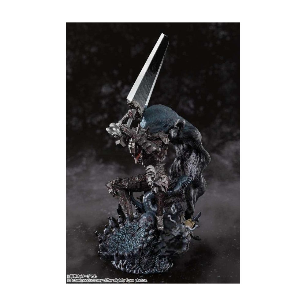 Jolie Statue vitrine déco: Figurine Berserk Figuarts ZERO Metallic Touch Guts Berserker Armor 35 cm