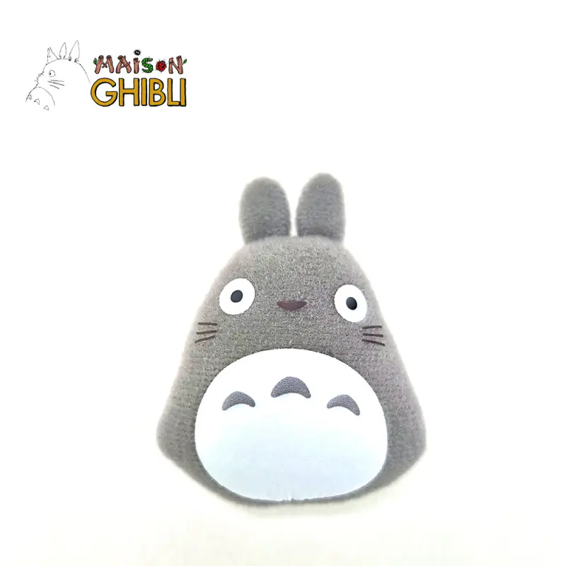 Soignée Design style moderne: OFFICIAL STUDIO GHIBLI MERCHANDISE STORE IN EUROPE & UK