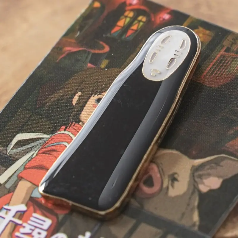 Collection style pop: LA BOUTIQUE OFFICIELLE DES PRODUITS DÉRIVÉS DU STUDIO GHIBLI