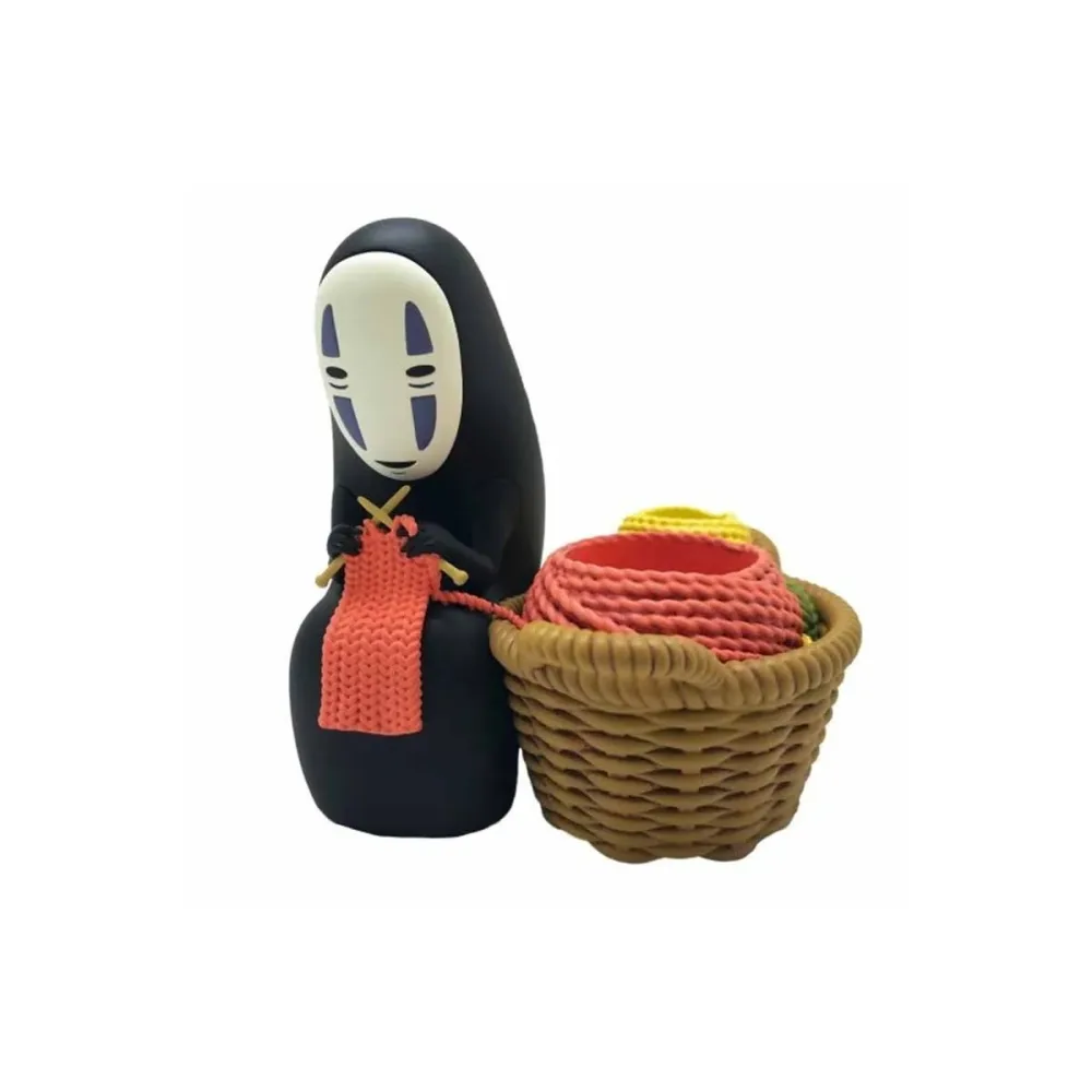 Pièce déco esprit collection: Le Voyage de Chihiro - Figurine pot à crayon No Face Tricote