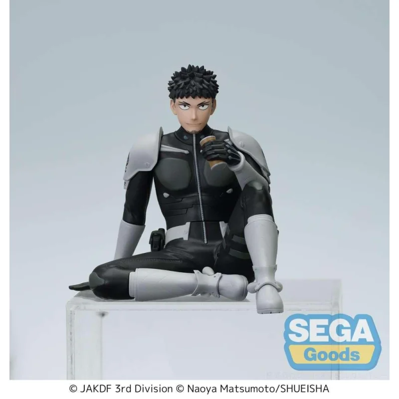 Vitrine pour vitrine: Figurine KAIJU NO. 8 - Kafka Hibino - Statuette PM Perching 8cm