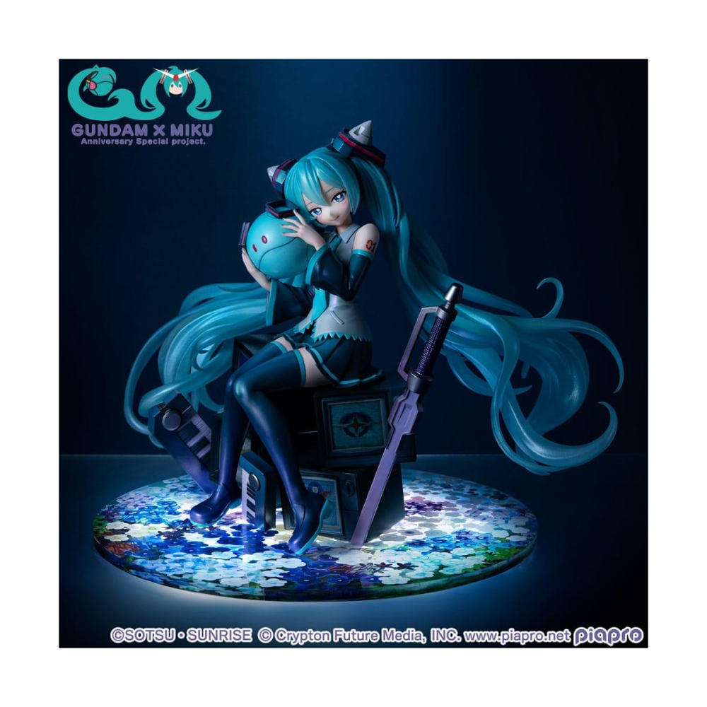 Charmante Objet: Mobile Suit Gundam x Hatsune Miku Figurine Lucrea Hatsune Miku x OO Gundam 45th Anniversary 17 cm