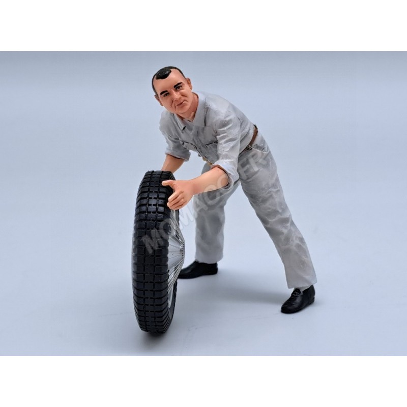 Classique Design: Figurine georges porteur de roue bugatti t59 blanc