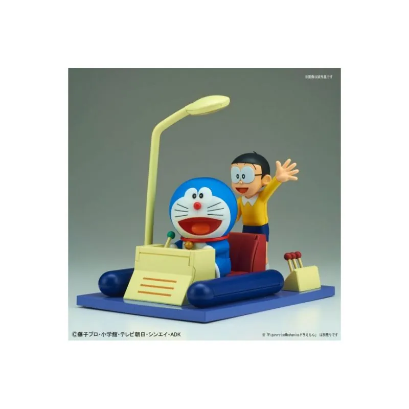 Objet vitrine pour étagère: Figurine Doraemon time machine figure rise