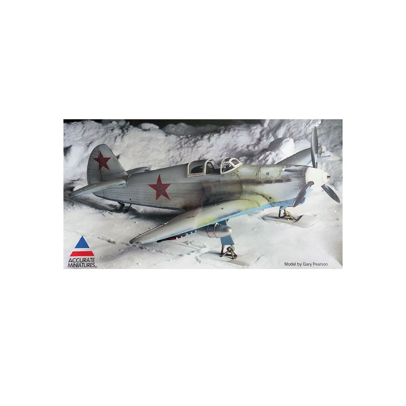 Joli modèle pour étagère: Maquette Yakolev Yak-1 ski equipped