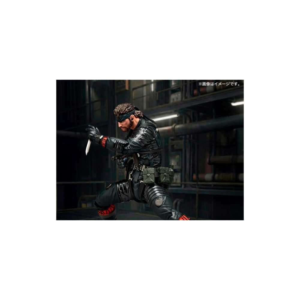 Vitrine pour collection: Figurine Revoltech A.Y. Metal Gear Solid Delta Naked Snake Sneaking Suit Ver Action Figure