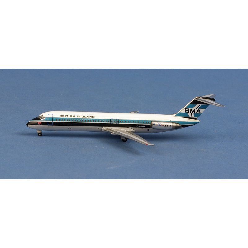 Artistique Vitrine: Miniature British Midland Douglas DC-9/32 G-BMAC