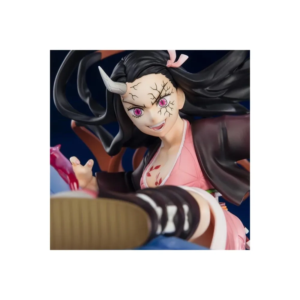 Design pour vitrine: Demon Slayer - Figurine Nezuko Demon - Figuarts Zero